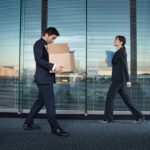 早期希望退職制度に応募するか会社に残るか？45歳リストラで未来予想